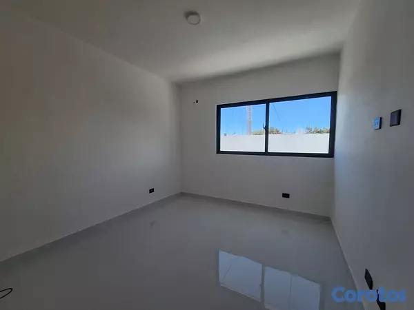 casas - venta de espectacular casa con piscina en la autopista de san isidro  14