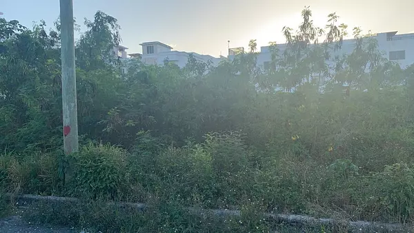 solares y terrenos - SOLAR DE 2,082 METROS EN BAVARO PUNTA CANA 4