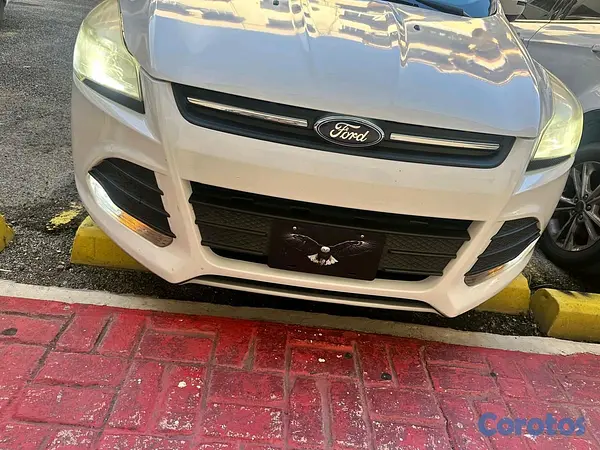 jeepetas y camionetas - Ford Escape 2106 NITIDA 475 mil 4