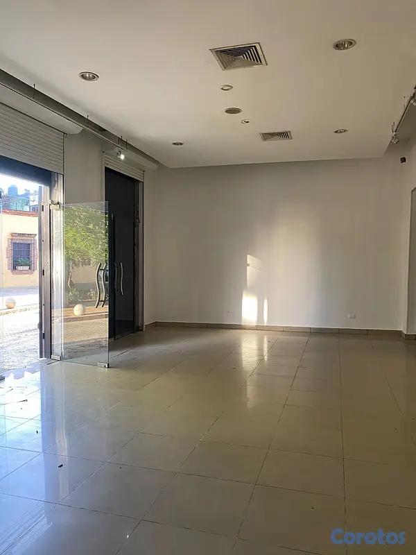 oficinas y locales comerciales - Alquiler Local Comercial, Zona Colonial, Santo Dom 3