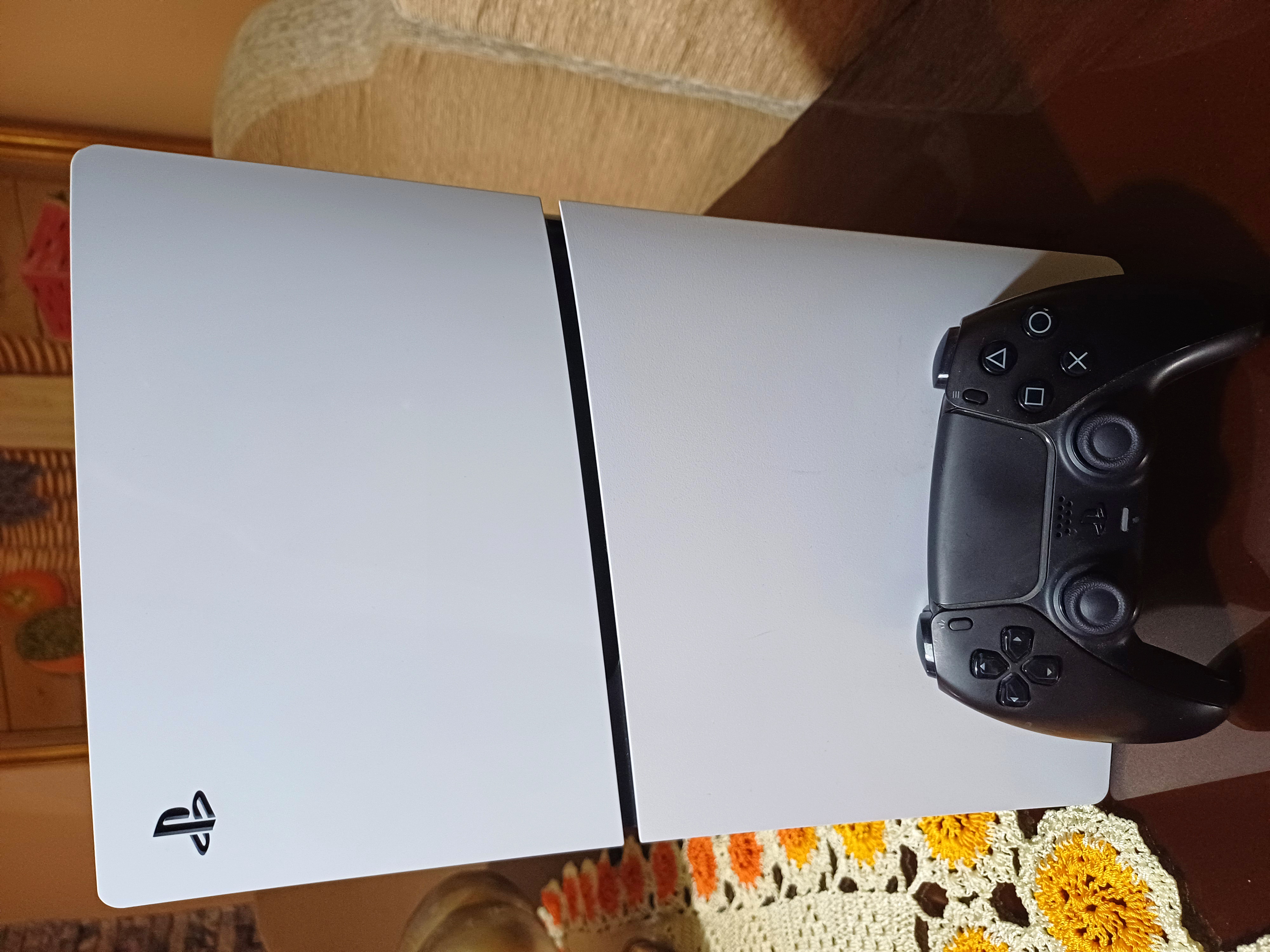 consolas y videojuegos - Ps5 slim digital precio negociable 1