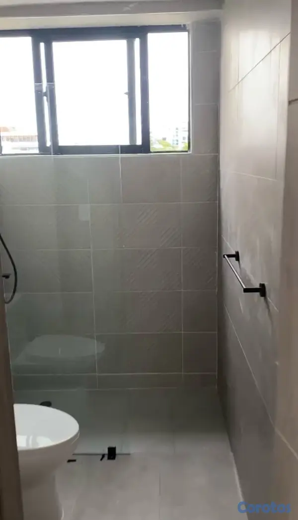 apartamentos - Venta de Apartamento Nuevo en Bella Vista, 5to piso. 
 8