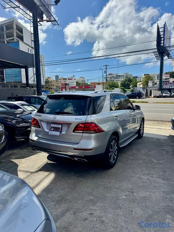 jeepetas y camionetas - Mercedes Benz GLE-300 4Matic 2018 7
