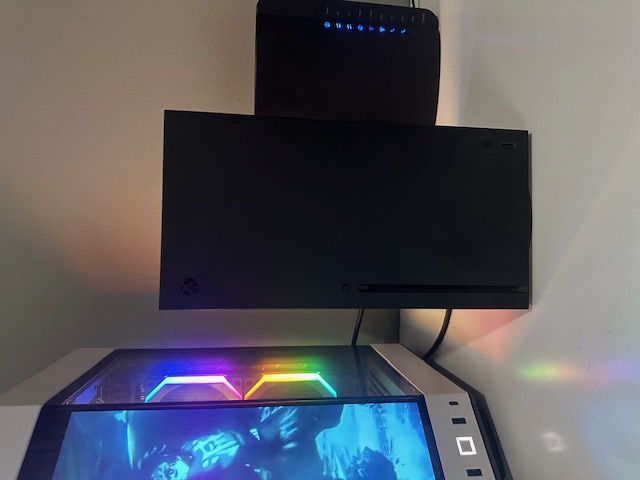 consolas y videojuegos - Vendo Xbox Serie One 1TB como nuevo poco uso 0
