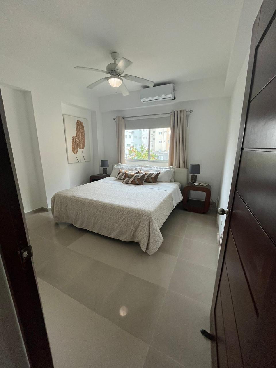 apartamentos - Vendo ensanche naco dos habitaciones dos baños par 9