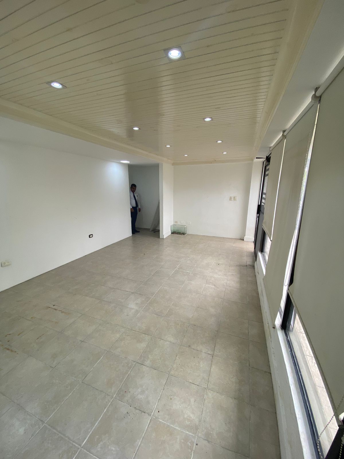 oficinas y locales comerciales - ALQUILO  OFICNA  en Viejo Arroyo VIEJO 1