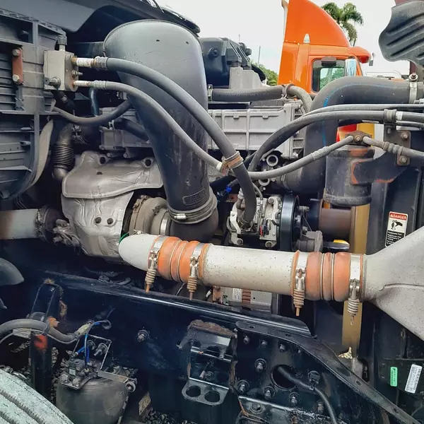 camiones y vehiculos pesados - Freightliner Cascadia 125 año 2016 7