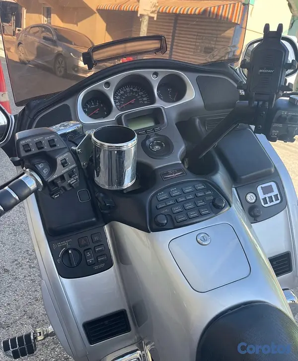 motores y pasolas - Honda Gold Wing 2006 7