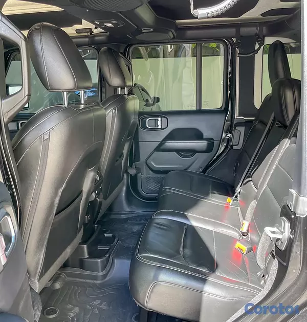 jeepetas y camionetas - Jeep Wrangler Sahara  7