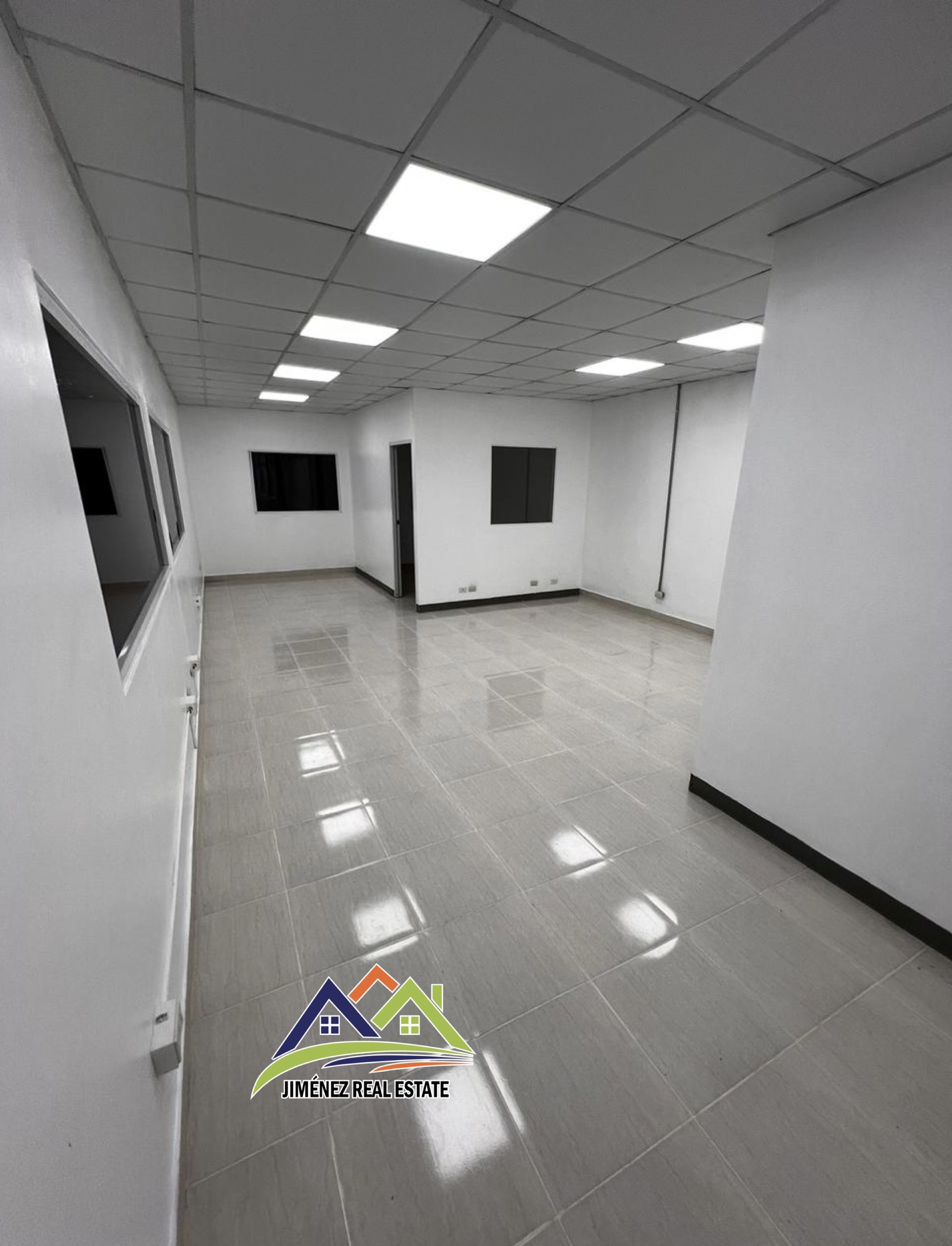 oficinas y locales comerciales - NAVE INDUSTRIAL EN RENTA EN SANTIAGO DE LOS CABALLEROS E 4