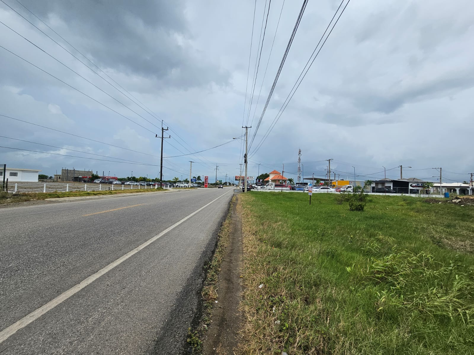solares y terrenos - Solar Comercial en Venta en San Francisco de Macorís Macoris 4