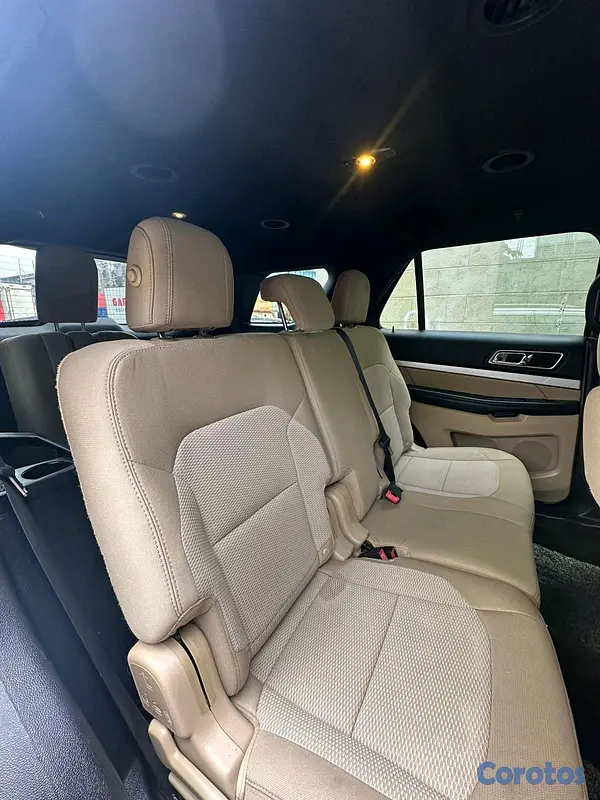 jeepetas y camionetas - Ford Explorer xlt 2016 4