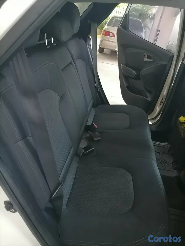 jeepetas y camionetas - Hermosa Hyundai Tucson Blanca 2012 14