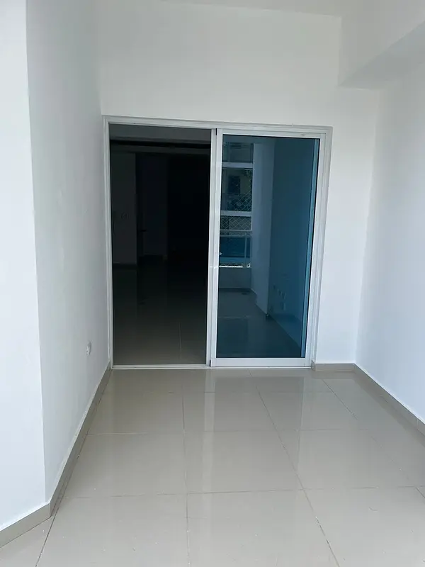 apartamentos - Alquiler apartamento en Evaristo morales 
2 habitaciones 
2 baños
sala 
cocina
 6