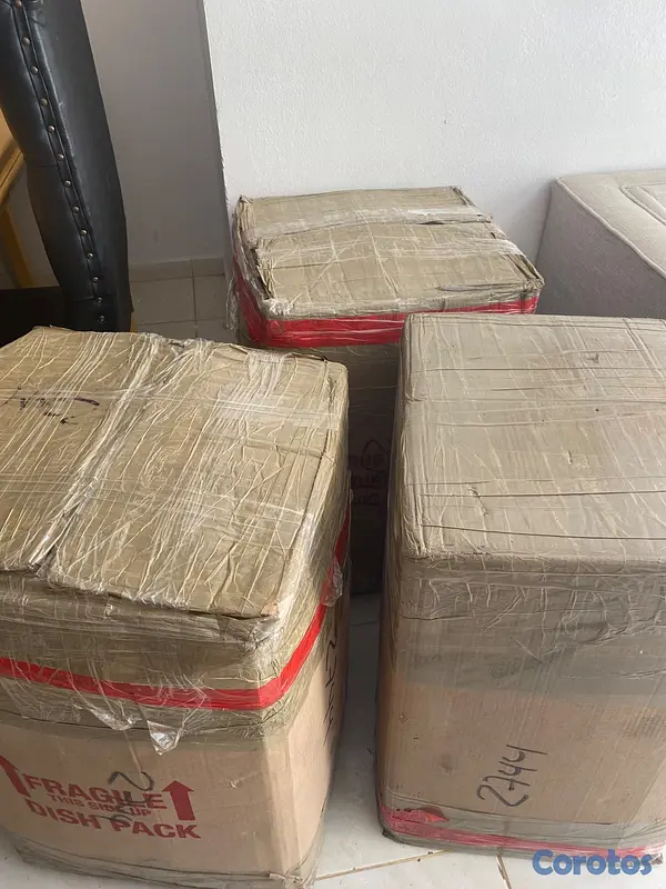 ropa para mujer - Vendo caja de ropa extranjera  3