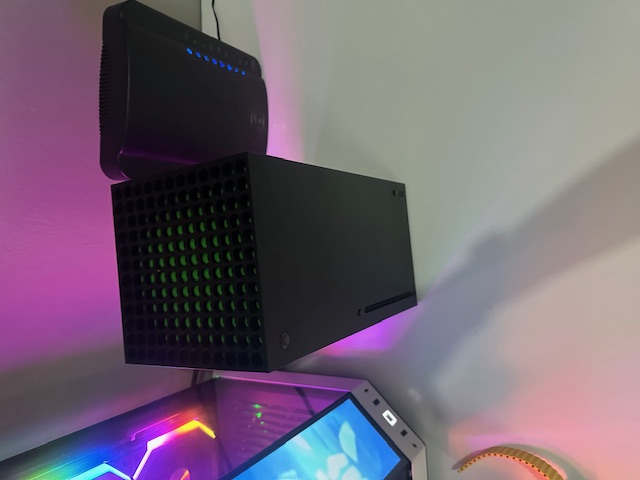 consolas y videojuegos - Vendo Xbox Serie One 1TB como nuevo poco uso 1