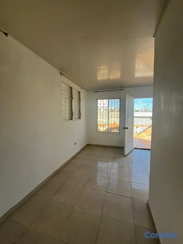casas - Vivienda multifamiliar de oportunidad próxima al J 8