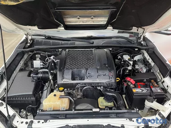 jeepetas y camionetas - Toyota Hilux 2016 7
