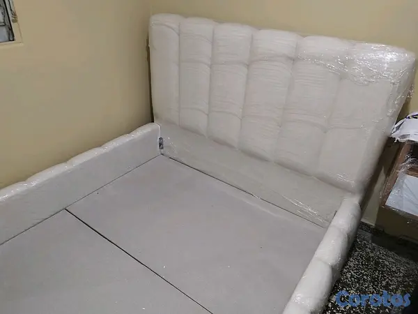 muebles y colchones - Cama Queen Progresiva con Espaldar Acolchado Vertical – Estilo Moderno (60") 4
