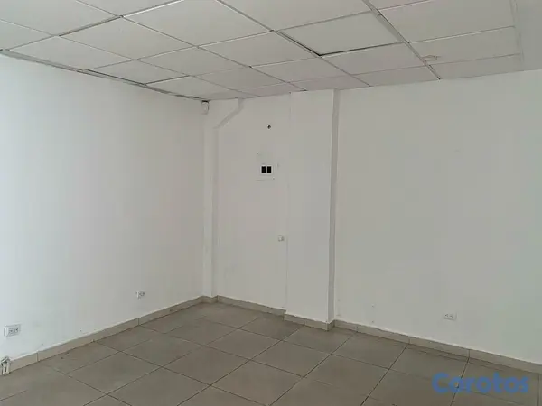 oficinas y locales comerciales - Local comercial en Piantini 2