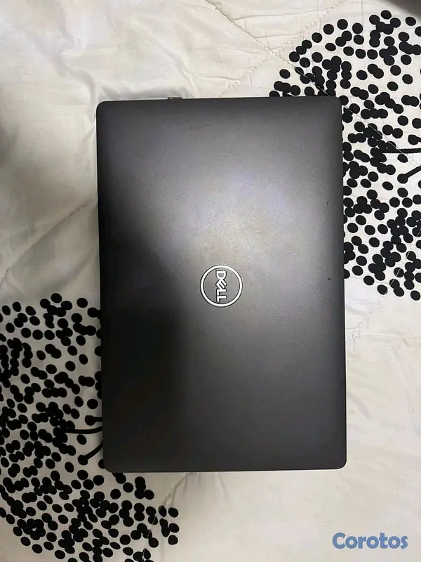computadoras y laptops - Se vende lapto Dell Latitude 5500 i5 8va Generación (Pantalla Táctil)  2