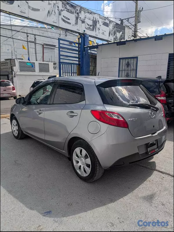 carros - MAZDA DEMIO 2013 3