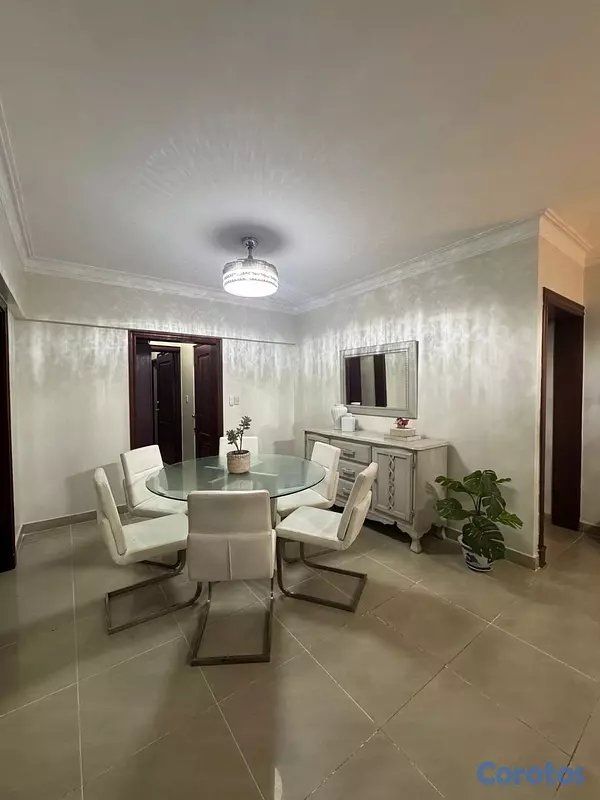 apartamentos - vendó avenida independencia jardines del Sur PH tres habitaciones 2.5 baños dos  4