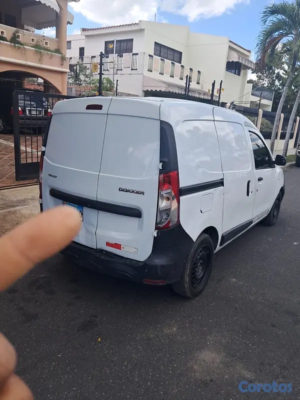 jeepetas y camionetas - FURGONETA RENAULT DOKKER 2017 10