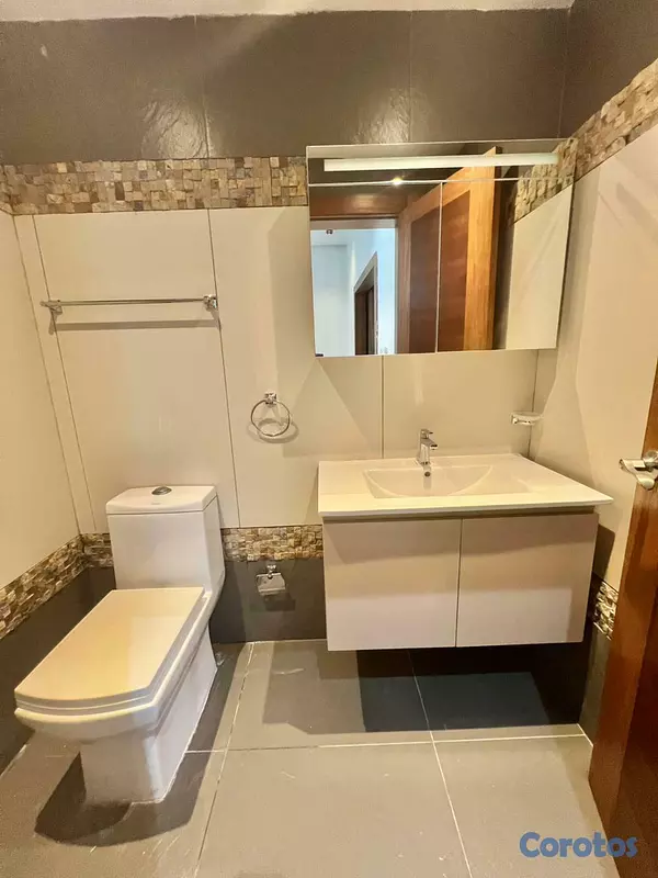 apartamentos - Vendo apartamento en torre Familiar en Naco 3