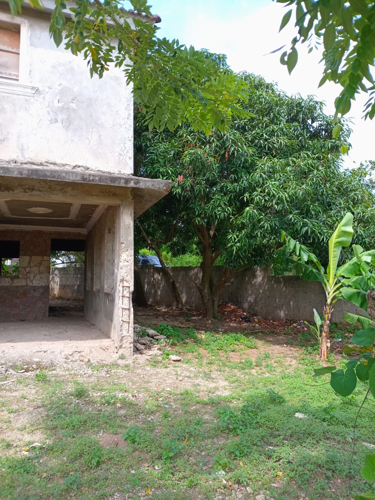 solares y terrenos - PROPIEDAD EN VENTA EN URB. THOMEN 5