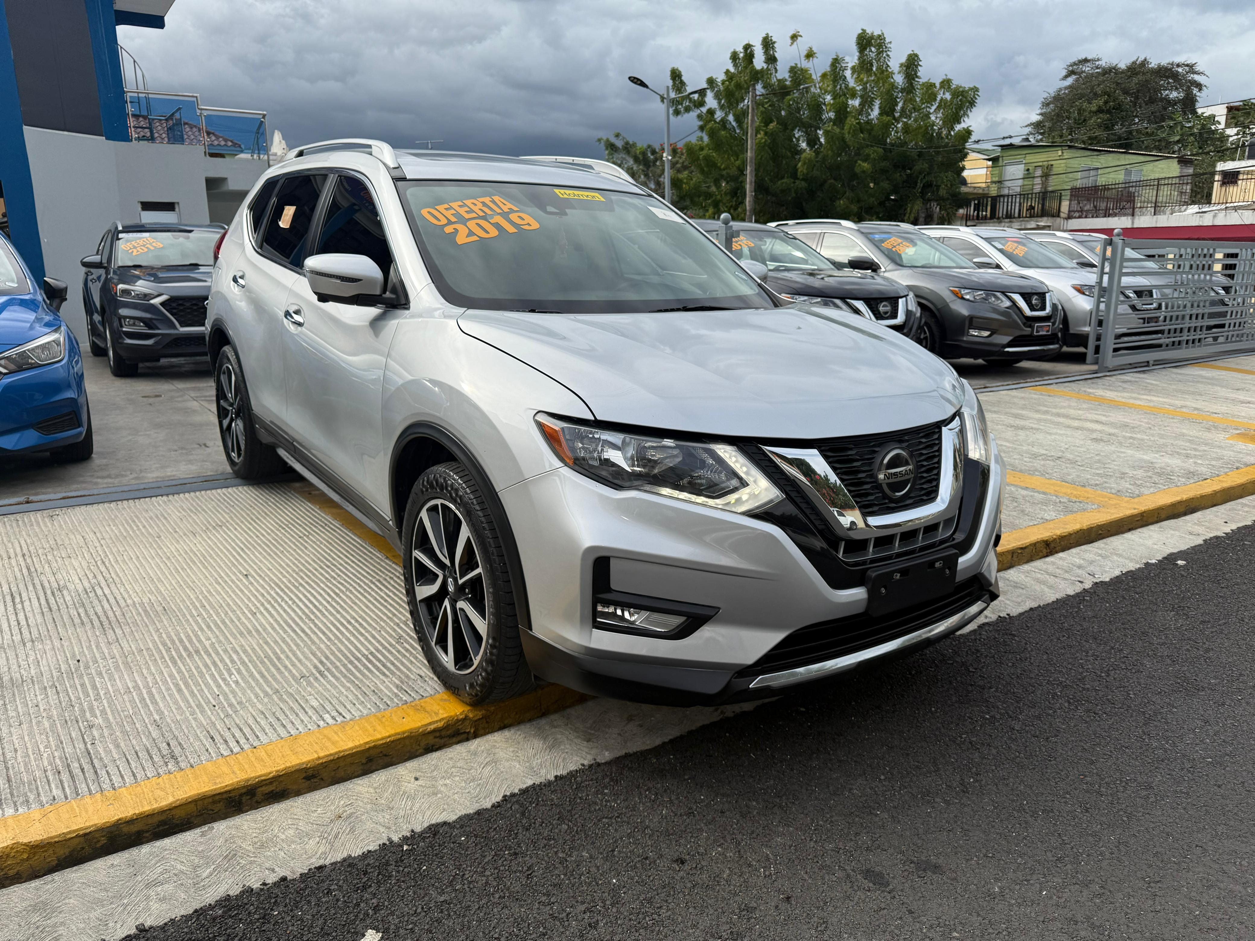jeepetas y camionetas - nissan rogue sv AWD panoramica 1
