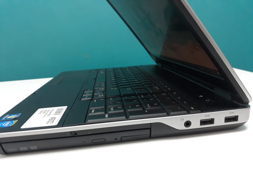 computadoras y laptops - Laptop, Dell Latitude E6540 / 4th Gen, Intel Core  5