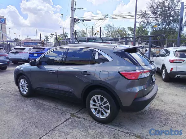 jeepetas y camionetas - FORD ESCAPE ECOBOOT 2022 3