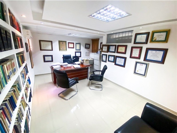 oficinas y locales comerciales - Local céntrico en Naco  8