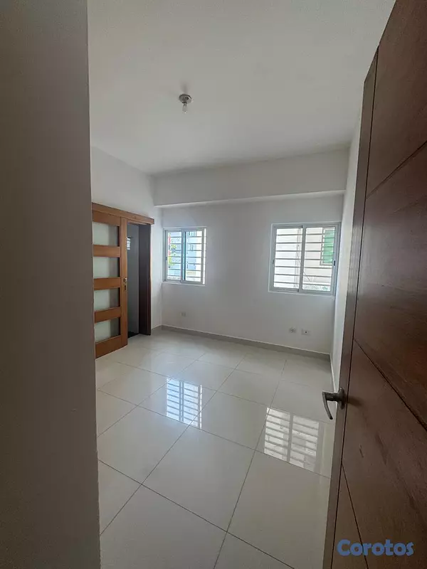 apartamentos - Mirador Sur, Amplio apto. de 170 mts, Balcón con Terraza, excelente distribución 11