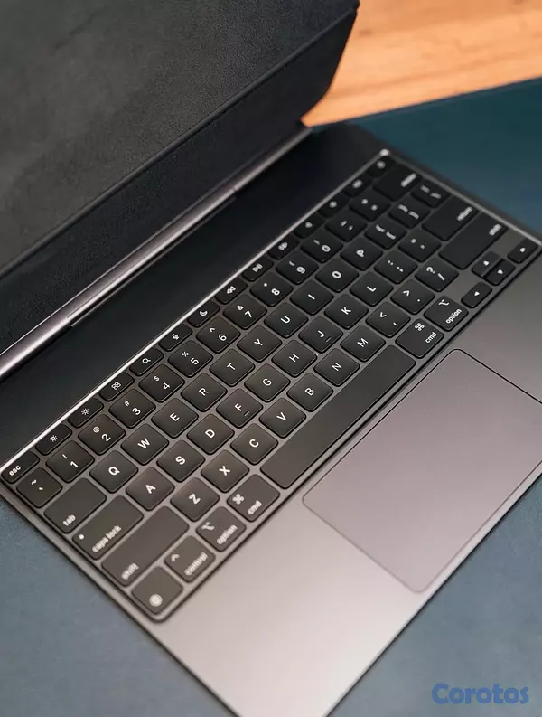 celulares y tabletas - Magic Keyboard para iPad Pro 11” & 13” (M4 / M5) – Nuevos Sellados 7