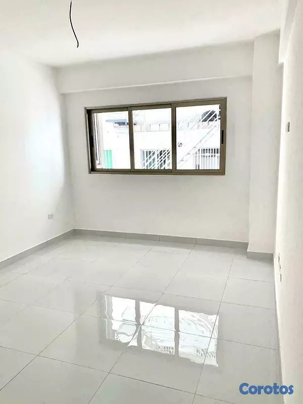 apartamentos - Lujosa torre en El Real, Apartamento en piso alto  6