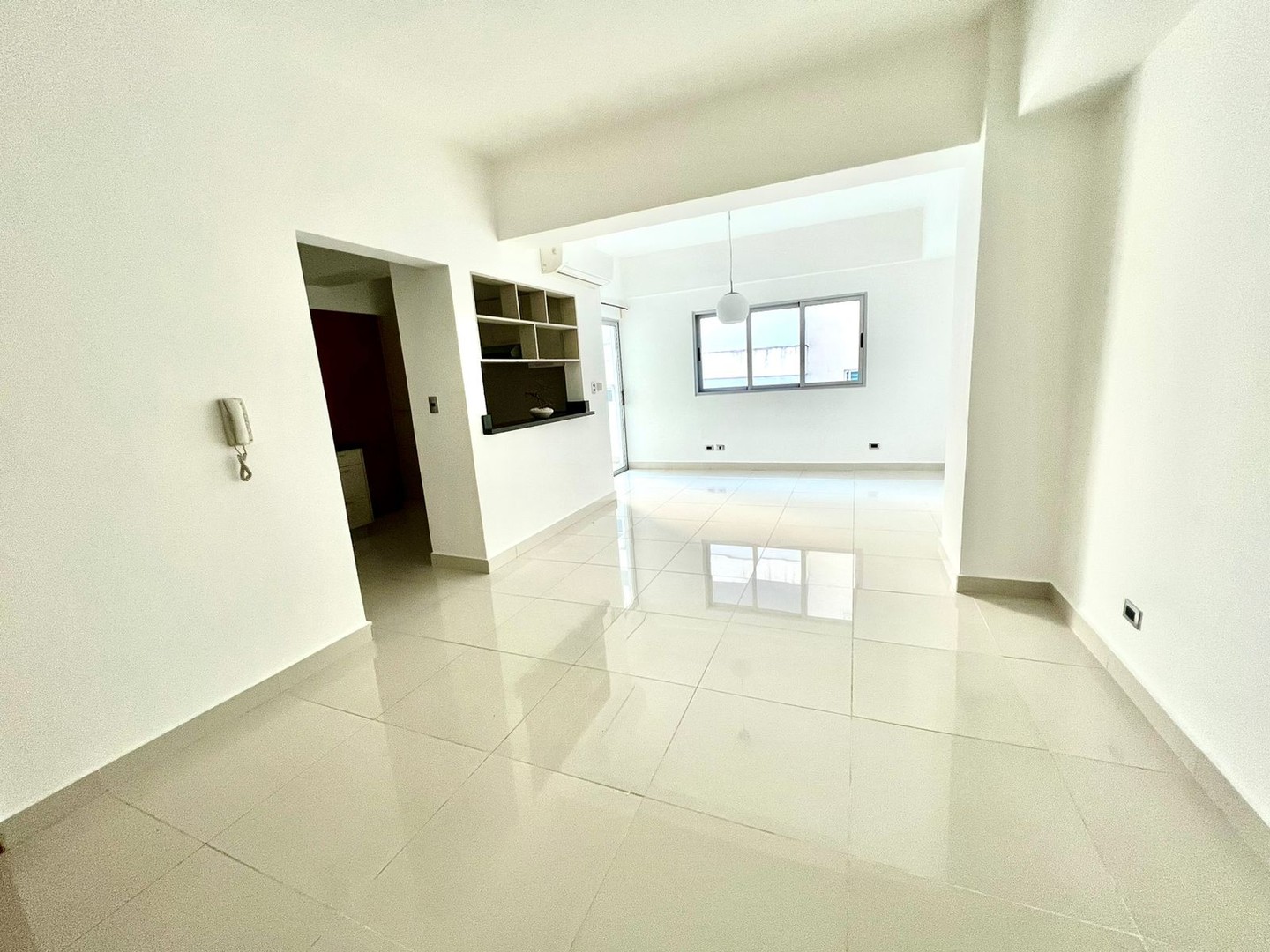 apartamentos - 📍Ensanche Naco
Aquilo Apartamento Vacio en Torre Moderna
 US$1,300  7