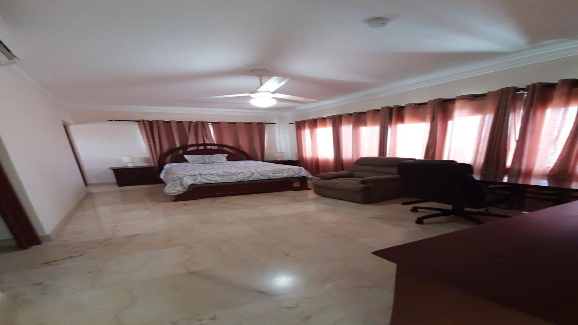 casas - Casa en alquiler de 4 habitaciones Amueblada en Arroyo Hondo 3 10
