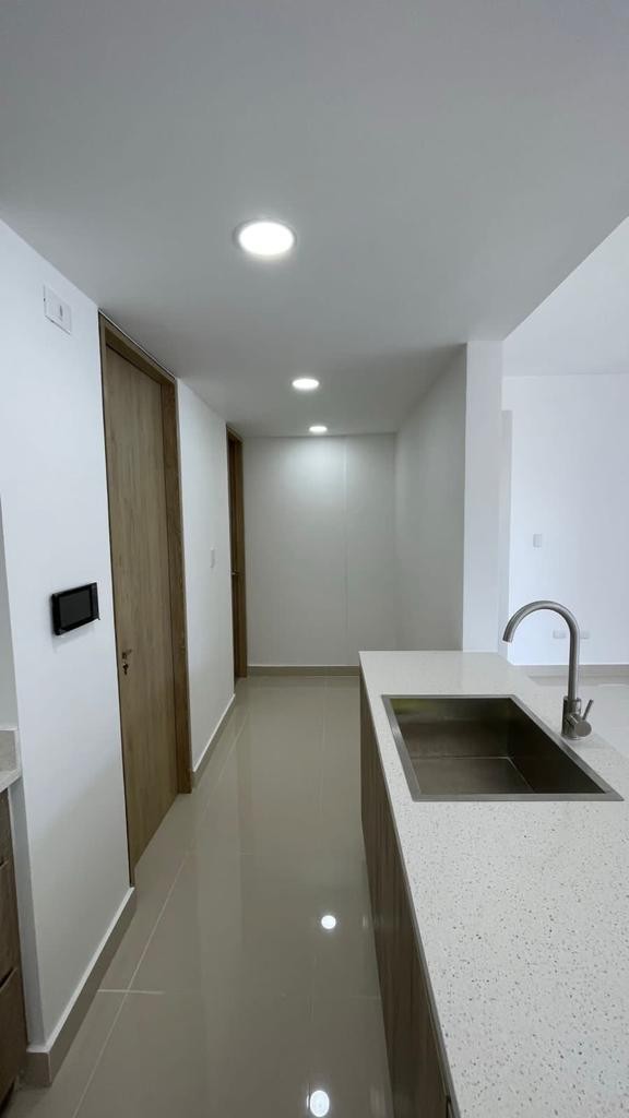 apartamentos - Confortable y Moderno Apartamento en Ave. Hispanoamericana  3
