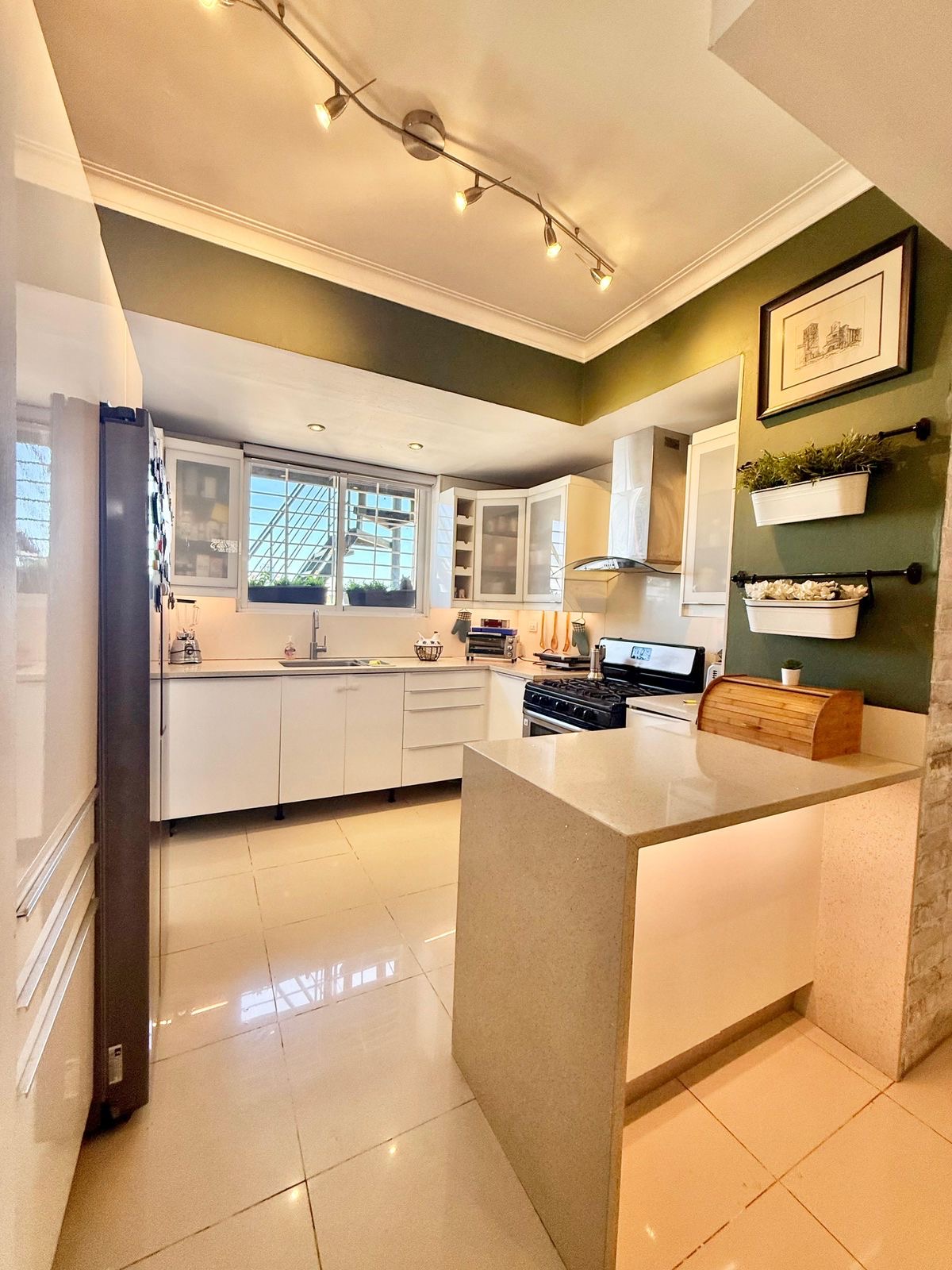 apartamentos - Vendo los prados piso 7 tres hab 2.5 baños dos par 9