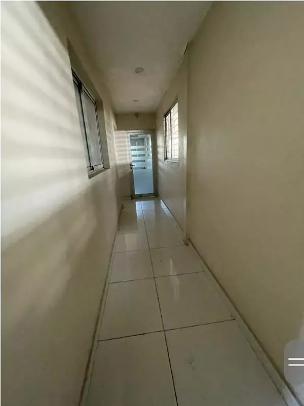 oficinas y locales comerciales - Nave 945 Mts en la Av hispanoamericana, Santiago 7