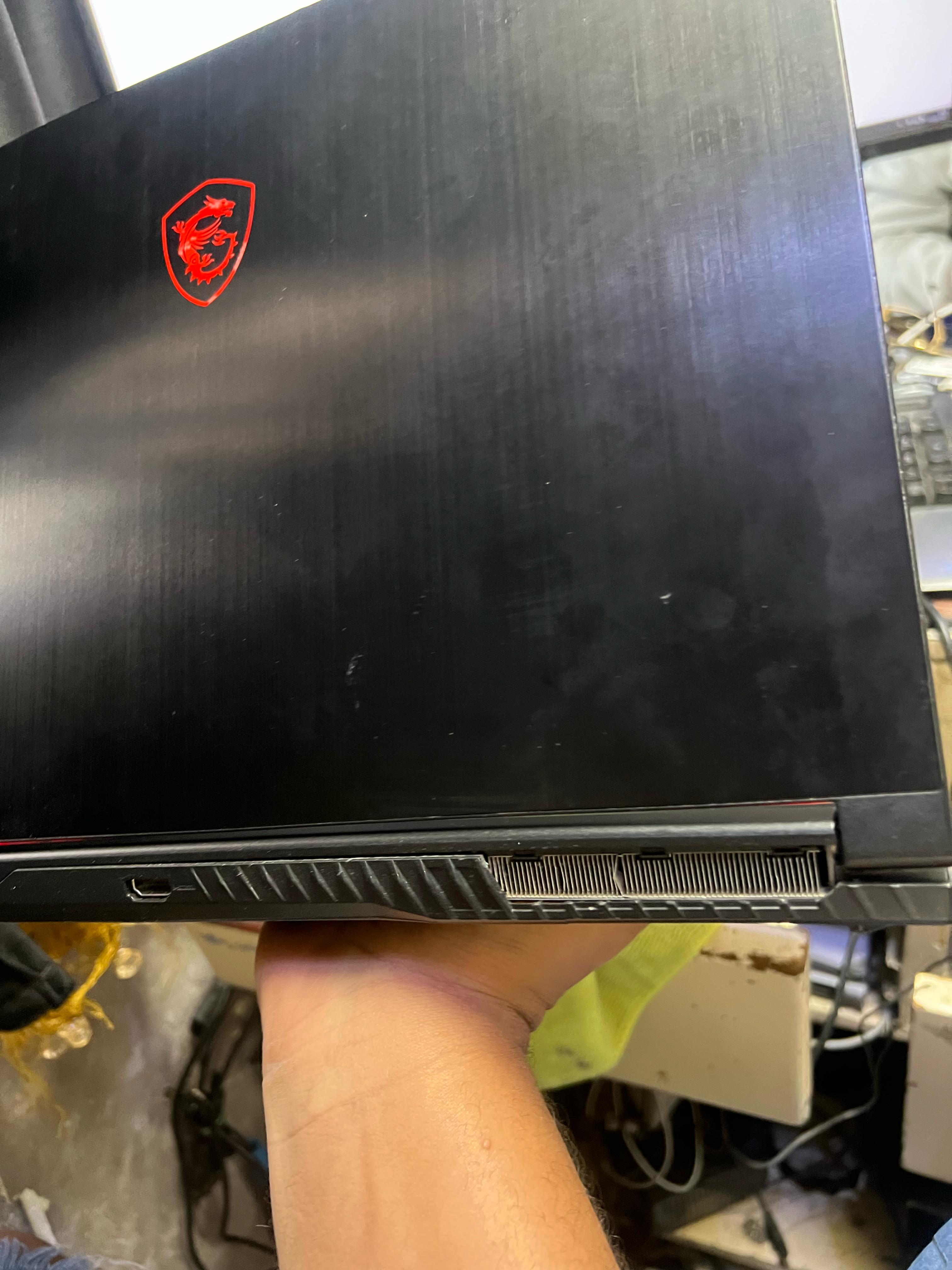 computadoras y laptops - LAPTOP GAMING MSI GF63 Thin 10SC  I5 10MA /GTX1650 2