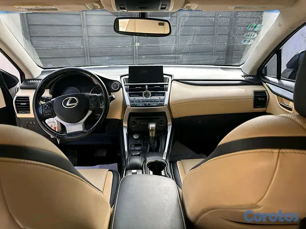 jeepetas y camionetas - LEXUS NX200T 2016 6