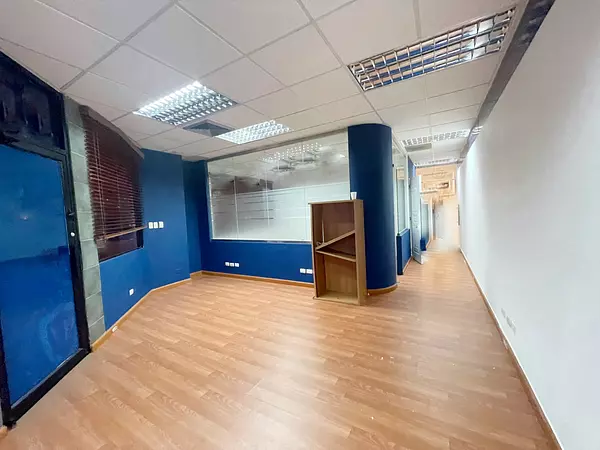 oficinas y locales comerciales - Alquiler local comercial en Piantini 2