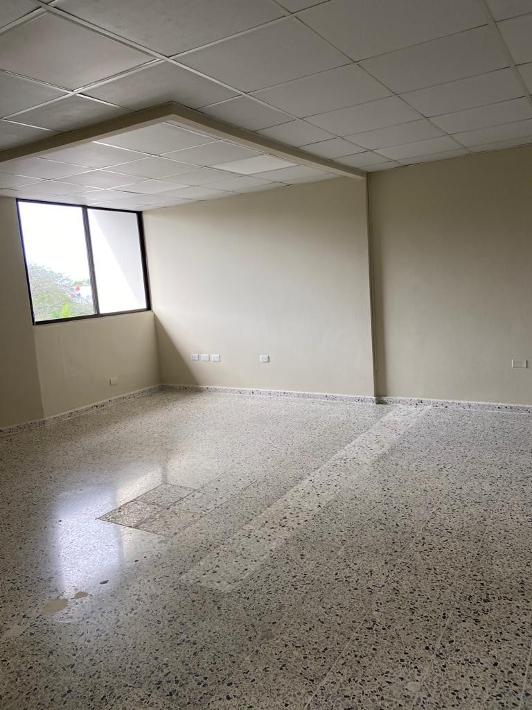 oficinas y locales comerciales - Locales de oficina en alquiler en El vergel  3