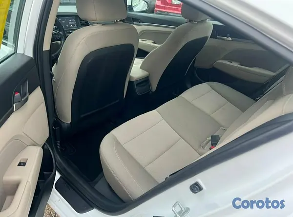 carros - 2020 Hyundai Elantra Value FULL  5