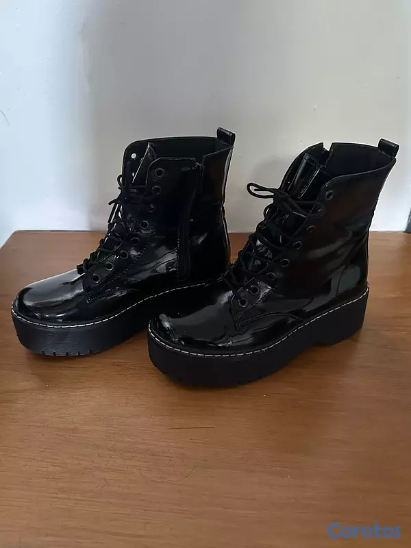 zapatos para mujer - Vendo botas negras tipo combat con plataforma (charol) talla 36 2