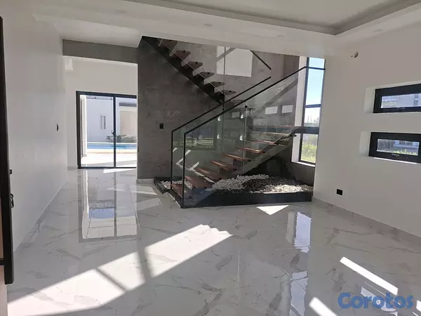 casas - La casa de tus sueños en lugar de alta plusvalía 4 minutos de la  playa  2
