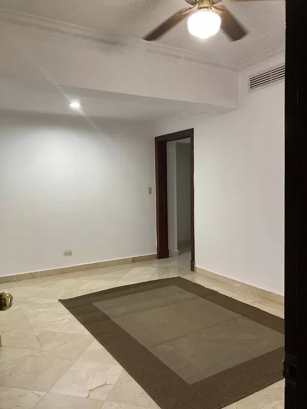 apartamentos - INTERMEDIARIOS RENTO APARTAMENTO PROXIMO AL CLUB DE NACO  3 H. SIN AMUEBLAR  6
